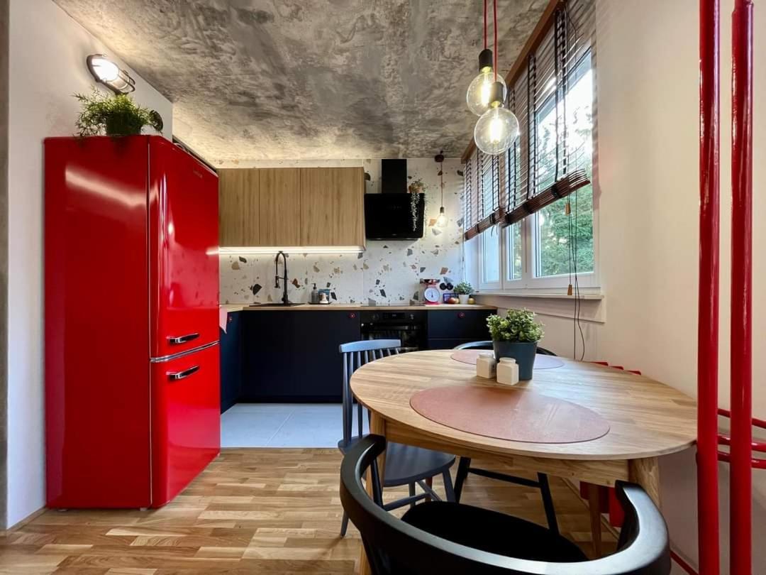 Modern Retro Apart ~ 800M Main Square Вроцлав Экстерьер фото